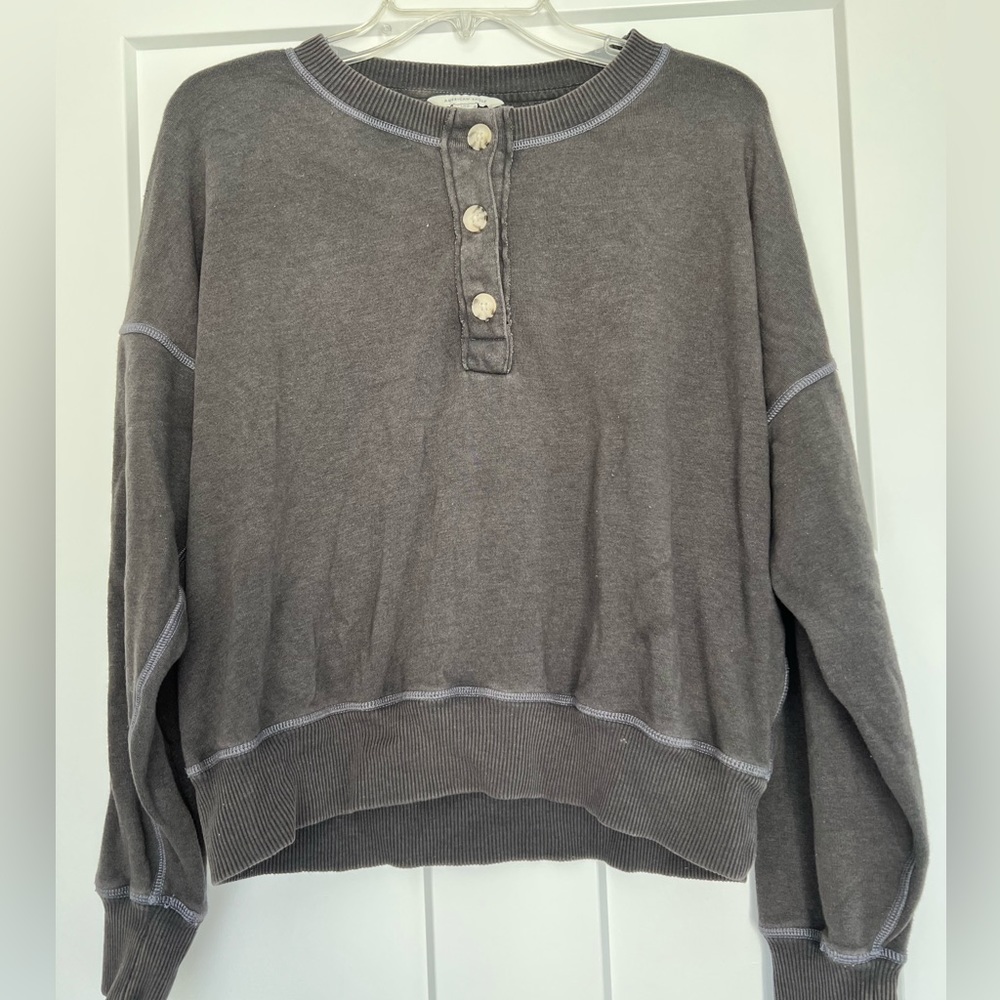 American Eagle sweatshirt